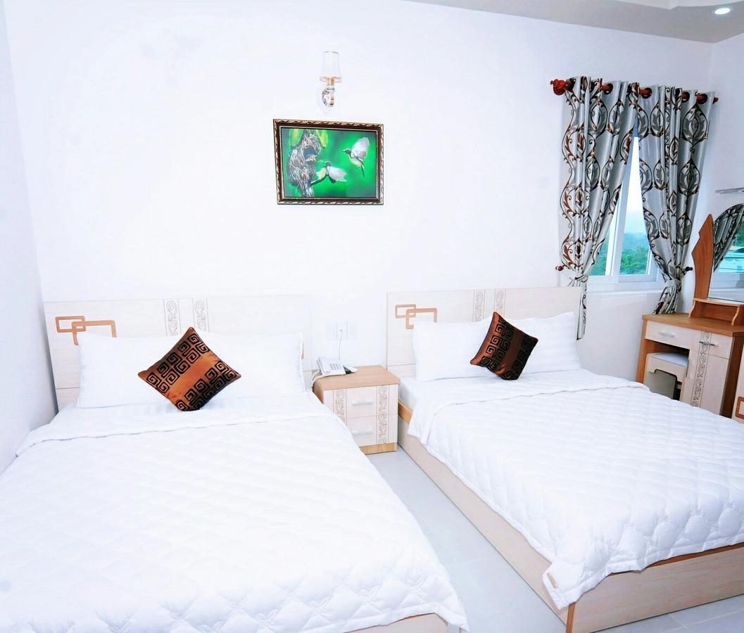 Jiny Tran Hotel Duong Dong  Exterior photo